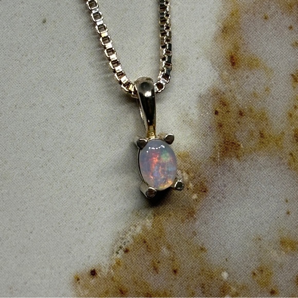 Australian 4-Prong Oval Cut Sheen Patterned Minimalist Opal Necklace - Picture 4 of 4